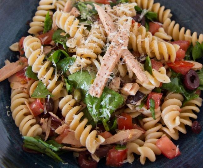 Glutenfreie Nudeln mit Thunfisch Puttanesca